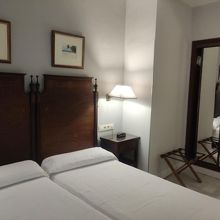 Hotel Iberia Plaza America Caces Eksteriør bilde
