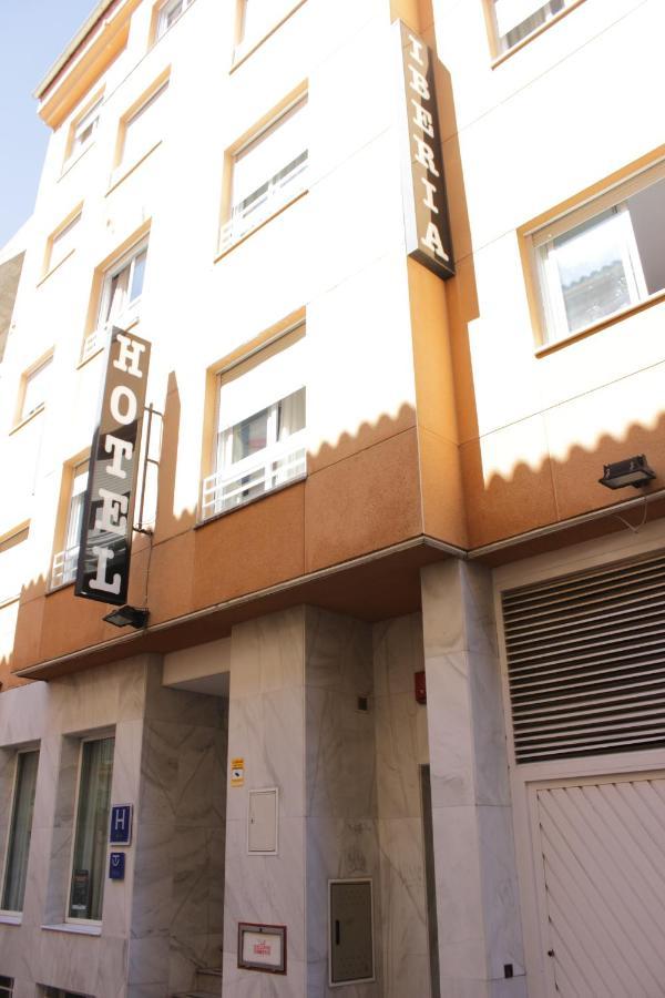 Hotel Iberia Plaza America Caces Eksteriør bilde